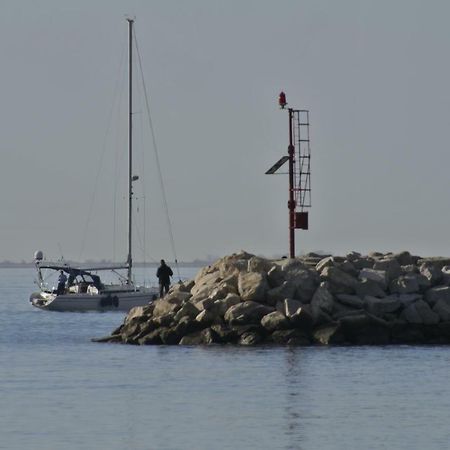 70 Sq M Apartment At Saint Martin'S Harbour Mali Lošinj Exteriör bild